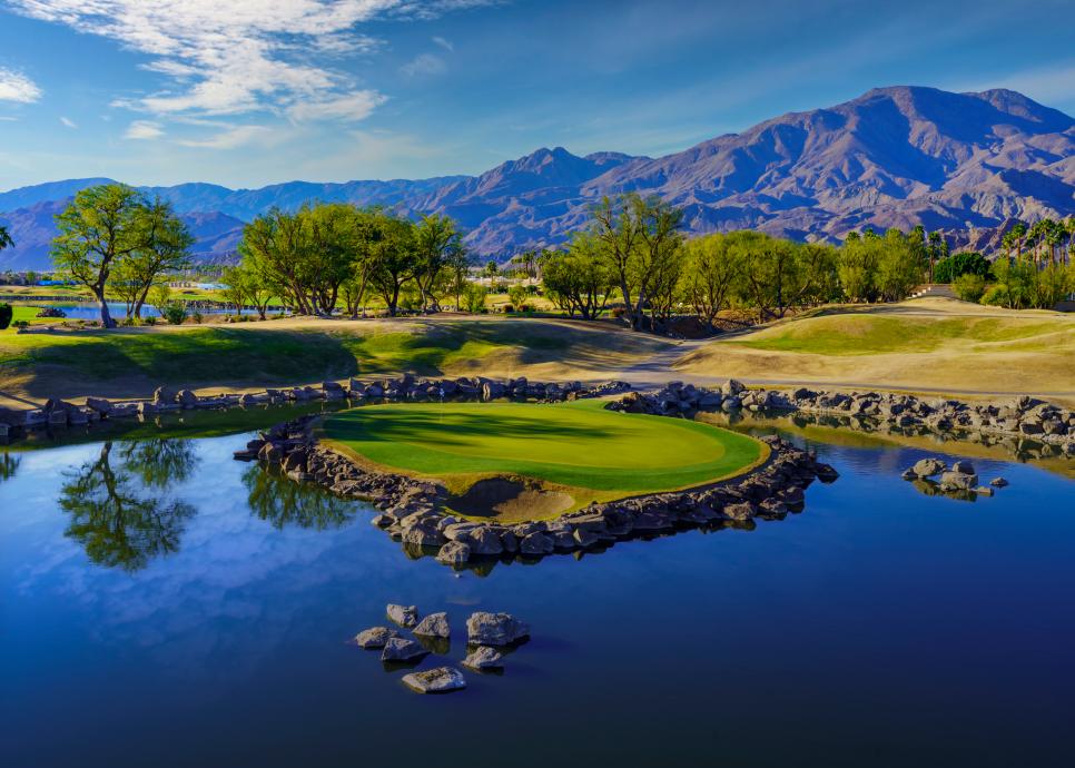 pga-west-stadium-seventeenth-hole-13806