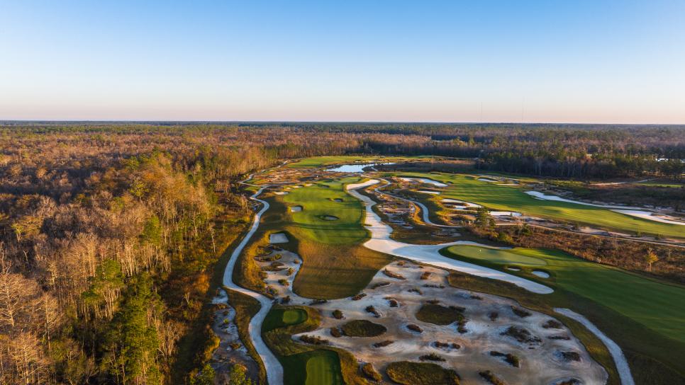 /content/dam/images/golfdigest/fullset/course-photos-for-places-to-play/white-oak-hole-13-oar.jpg